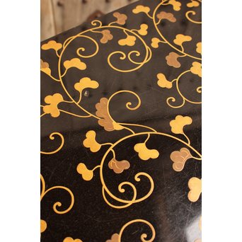 唐草蒔絵真台子　K341 