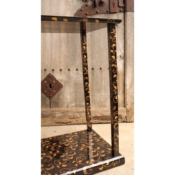 唐草蒔絵真台子　K341 