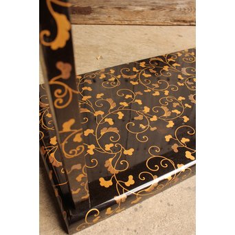 唐草蒔絵真台子　K341 