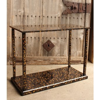 唐草蒔絵真台子　K341 