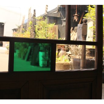 緑と白の色ガラス建具　GD964 