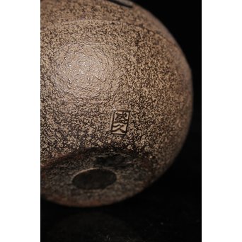 鈴木盛久　白肌日の丸型小型鉄瓶系釜　K345 