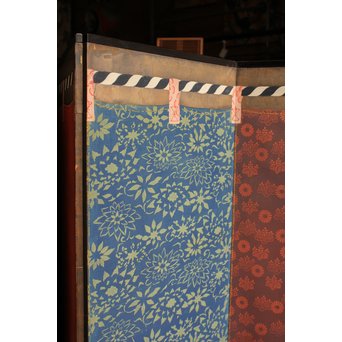 幕の図　八曲屏風　K357 