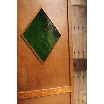 ハイサイズ大きな緑色ダイアガラスの建具　GD988 