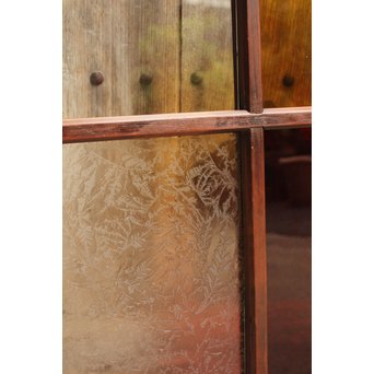 アップリケ/パッチワークガラス嵌め込み窓　GD992 