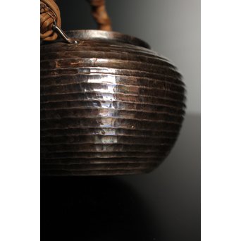 柿畠甚次郎　純銀製籐巻提手芋頭砲口打出銀瓶　K368 