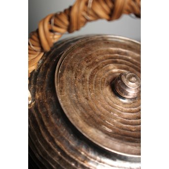 柿畠甚次郎　純銀製籐巻提手芋頭砲口打出銀瓶　K368 