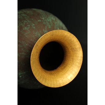 人間国宝　関谷四郎作　鍛金緑青線瓶　S2864 