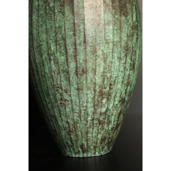 人間国宝　関谷四郎作　鍛金緑青線瓶　S2864 