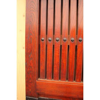 天地腰板巾着金具玉杢総欅格子蔵戸　W516Y 