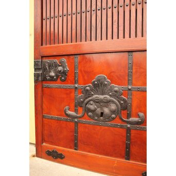 天地腰板巾着金具玉杢総欅格子蔵戸　W516Y 