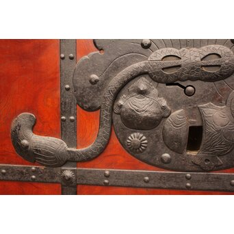 天地腰板巾着金具玉杢総欅格子蔵戸　W516Y 