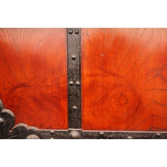 天地腰板巾着金具玉杢総欅格子蔵戸　W516Y 