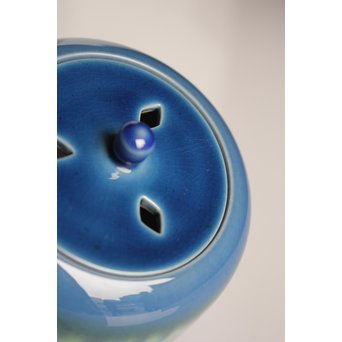 人間国宝　三代徳田八十吉作 金文字銘　耀彩香炉　K392 