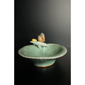 三代 真葛香山/宮川香山 青磁釉河骨二翡翠 菓子器　K402 