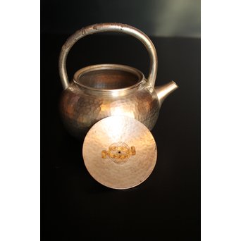 鎚目打出砲口ボウフラ型純錫急須　K403 