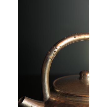 鎚目打出砲口ボウフラ型純錫急須　K403 