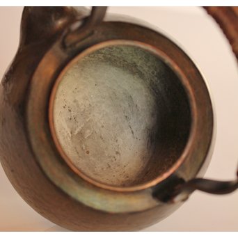六代玉川堂　口打出下張型鎚起銅製急須　K404 
