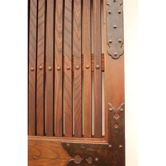 総欅重厚金具格子蔵戸　W523 