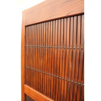 鉄板腰板の総欅格子蔵戸　W528 