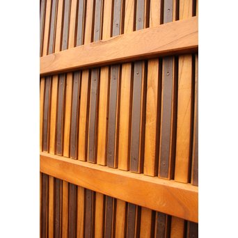 鉄板腰板の総欅格子蔵戸　W528 