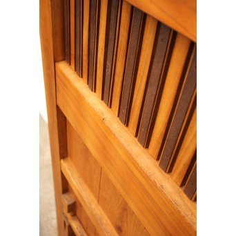 鉄板腰板の総欅格子蔵戸　W528 