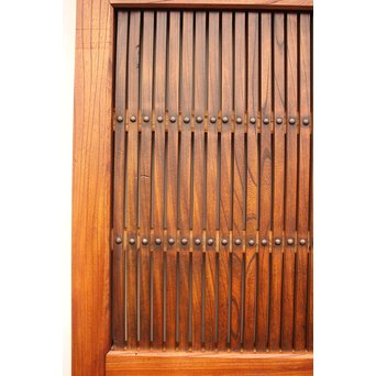 鉄板腰板の総欅格子蔵戸　W528 