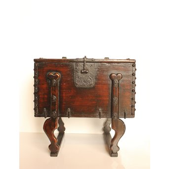 李朝 トンケ(銭函)　J2412