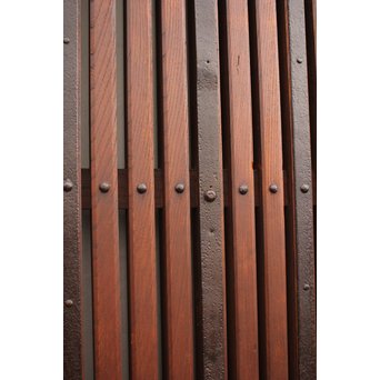 総欅鉄金具装飾の格子蔵戸　W532 