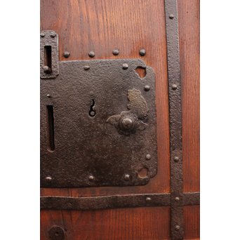 総欅鉄金具装飾の格子蔵戸　W532 