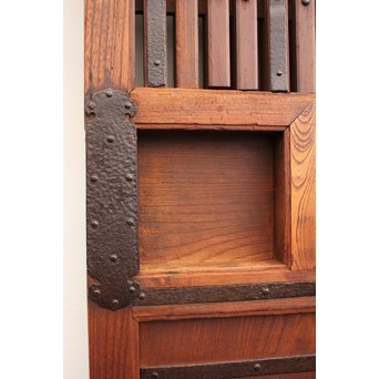 総欅鉄金具装飾の格子蔵戸　W532 