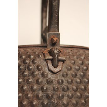 南部釜師造 大型座金付あられ鉄瓶　H477 