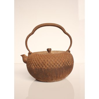 金澤鶴斎造　あられ鉄瓶　H478