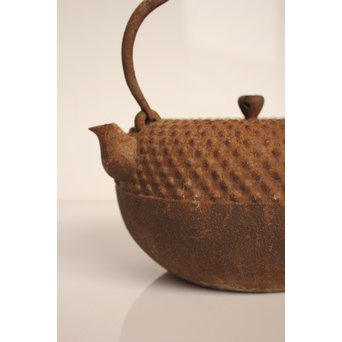 金澤鶴斎造　あられ鉄瓶　H478 