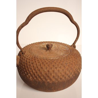 金澤鶴斎造　あられ鉄瓶　H478 