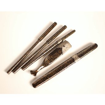 赤塚自得 黒画菊蒔絵御料紙硯　S2932 