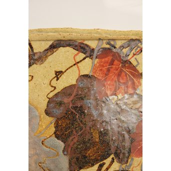 加山又造 鉄赤絵金銀彩 蔦文角皿　S2933 