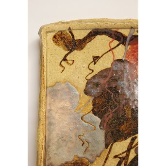 加山又造 鉄赤絵金銀彩 蔦文角皿　S2933 