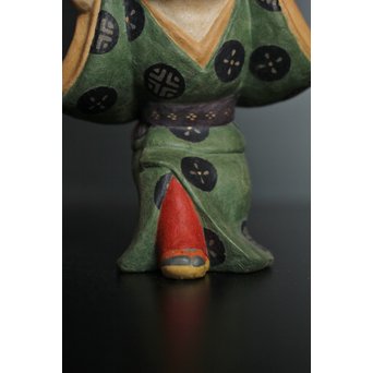 鹿児島寿蔵 人間国宝 紙塑人形 【微風】　S2940 