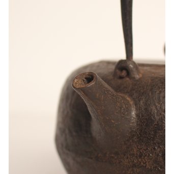 姥口砲口小鉄瓶/急須　H481 