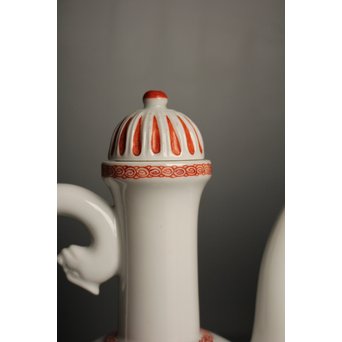 13代 酒井田 柿右衛門 錦唐花文水注  K506 