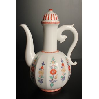 13代 酒井田 柿右衛門 錦唐花文水注  K506 