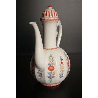 13代 酒井田 柿右衛門 錦唐花文水注  K506 