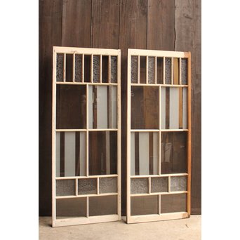 細分化ガラスの白い小型ガラス戸 2枚1組　D157