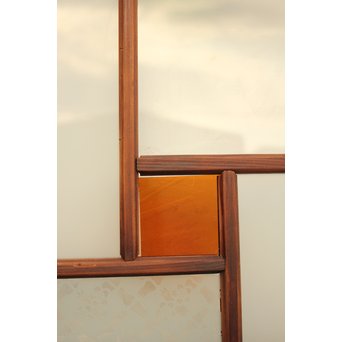 細分色ガラス建具 2枚1組　GD1043 ※ガラス枠が少々乾燥気味で縮んでいる様子