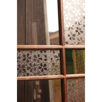 桜模様と緑色ガラスの建具 2枚1組　GD1050 