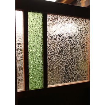 ダイア緑色ガラスの雪隠戸 2枚1組　GD1060 