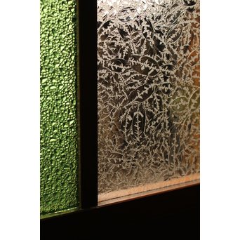 ダイア緑色ガラスの雪隠戸 2枚1組　GD1060 