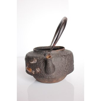 宝尽高盛銀象嵌 鉄瓶　K551 