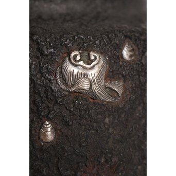 宝尽高盛銀象嵌 鉄瓶　K551 